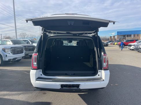 Used 2019 GMC Yukon XL Denali w/ Denali Ultimate Package image 33