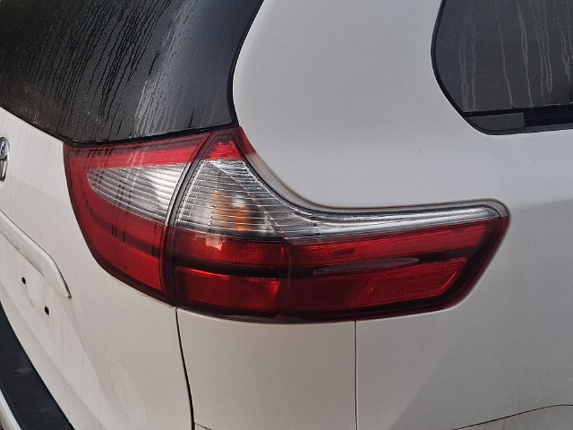 Used 2020 Toyota Sienna LE FWD image 8