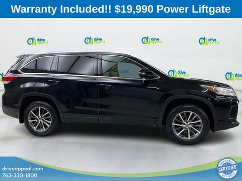 Used 2018 Toyota Highlander XLE image 4
