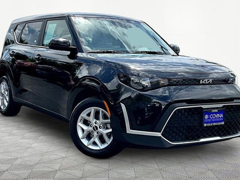 Used 2025 Kia Soul LX w/ LX Technology Package image 1