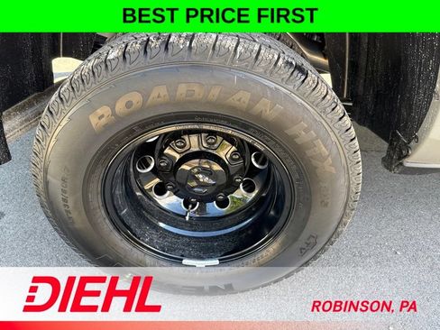 New 2026 RAM 3500 Laramie AWD/4WD image 9