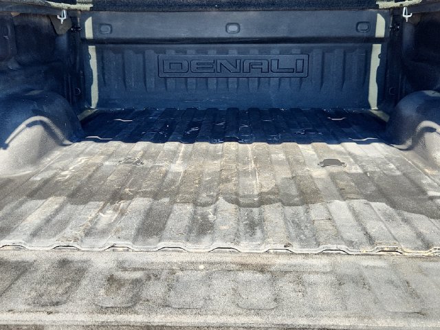 Used 2018 GMC Sierra 2500 Denali w/ Duramax Plus Package AWD/4WD image 19