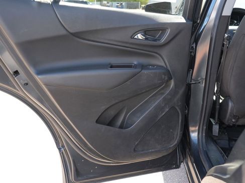 Used 2020 Chevrolet Equinox LT AWD/4WD image 19