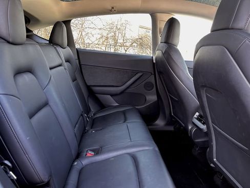 Used 2020 Tesla Model Y Long Range image 27