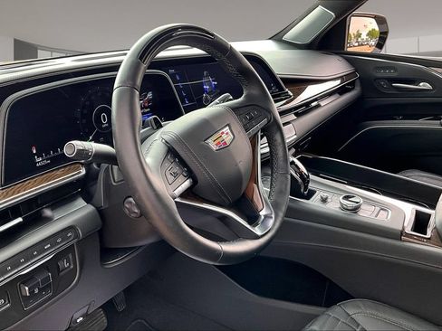 Certified 2024 Cadillac Escalade Sport Platinum w/ LPO, ONYX Package AWD/4WD image 13