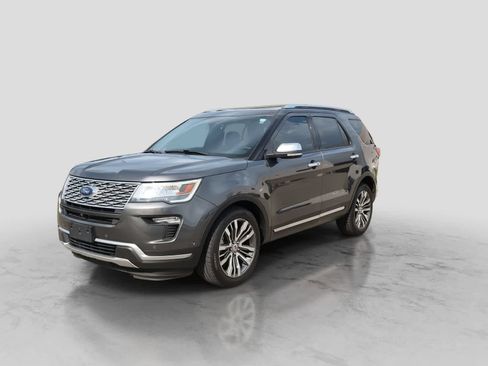 Used 2018 Ford Explorer Platinum AWD/4WD image 4