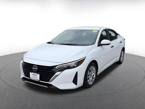 Used 2025 Nissan Sentra S image 7