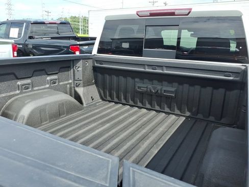 Used 2024 GMC Sierra 1500 SLT w/ SLT Premium Plus Package AWD/4WD image 16