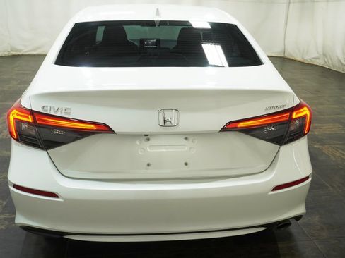 Used 2024 Honda Civic Sport image 5
