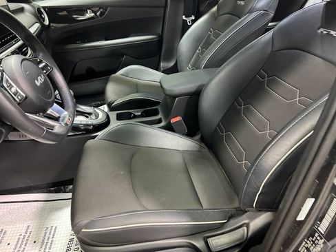 Used 2024 Kia Forte GT-Line w/ GT-Line Premium Package FWD image 19