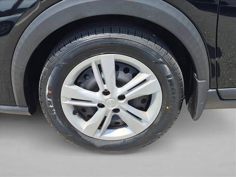Used 2023 Nissan Kicks S FWD image 23
