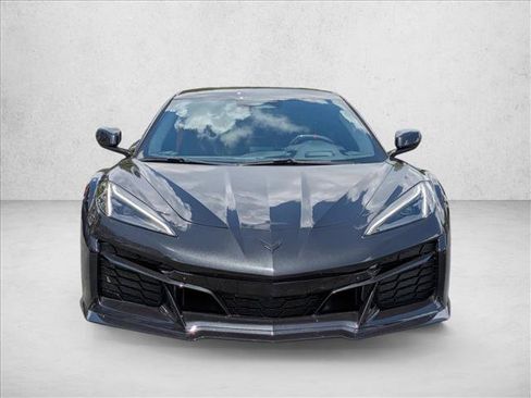 Used 2024 Chevrolet Corvette Z06 RWD image 2