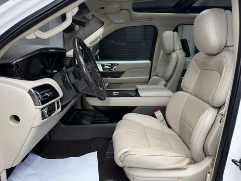 Used 2019 Lincoln Navigator L Reserve AWD/4WD image 33