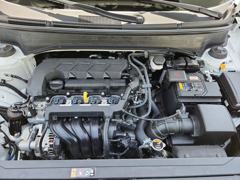 Certified 2026 Hyundai Venue SEL FWD image 21