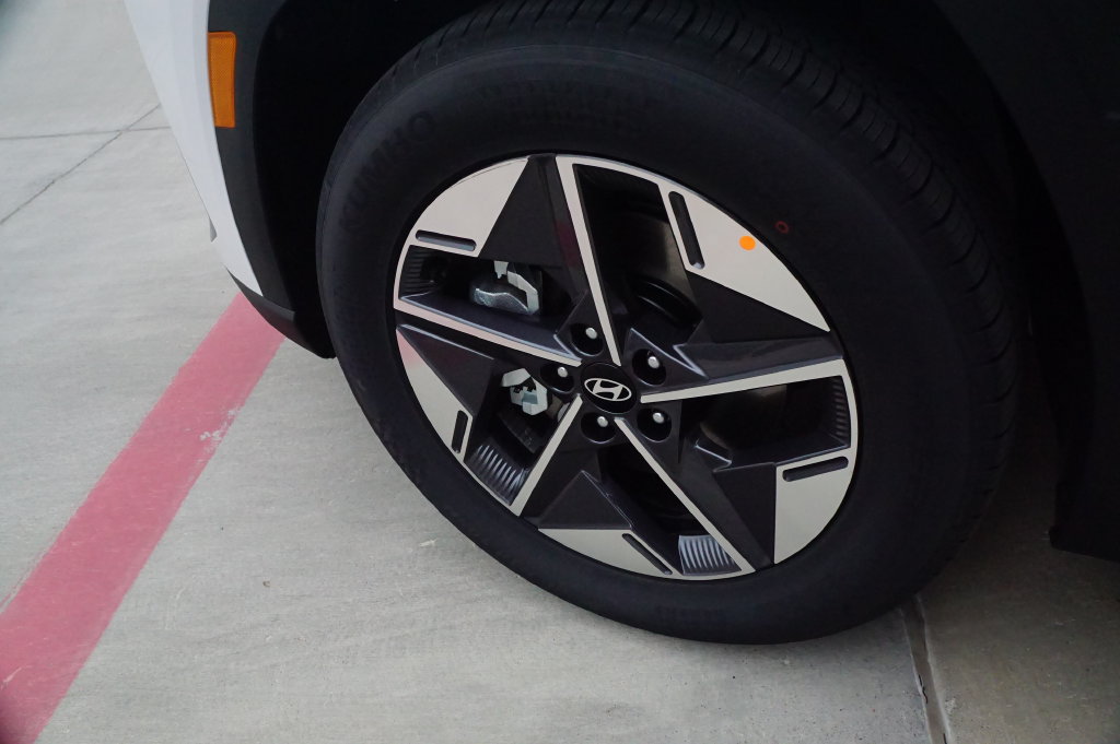 New 2026 Hyundai Tucson SEL FWD image 8