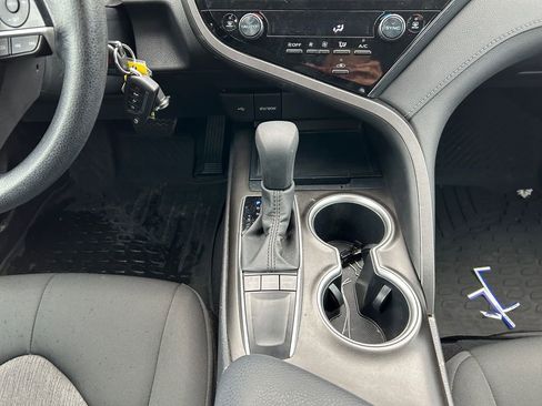 Used 2023 Toyota Camry LE w/ Protection Package (Q2) (TMS) FWD image 10