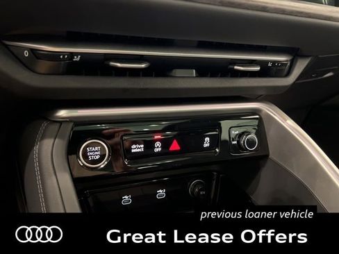 Used 2025 Audi Q5 Premium w/ Convenience Package AWD/4WD image 30