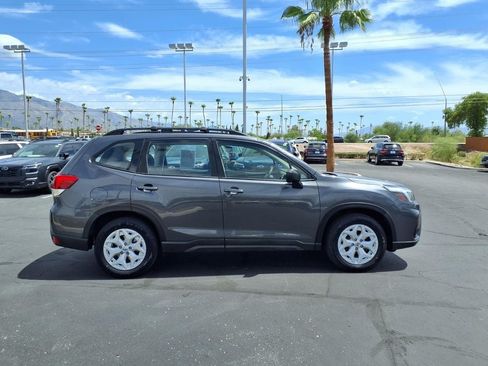 Used 2021 Subaru Forester AWD/4WD image 9