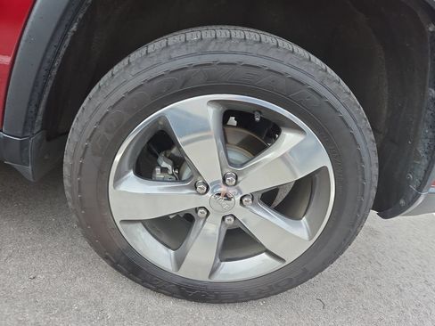 Used 2015 Jeep Grand Cherokee Limited AWD/4WD image 7