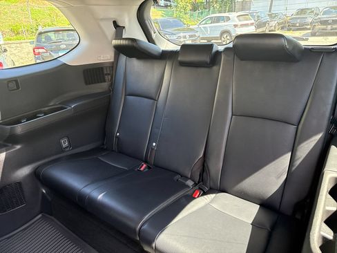 Used 2024 Toyota Grand Highlander AWD image 26