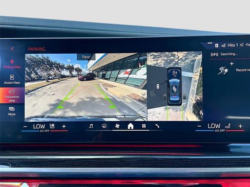 Used 2023 BMW 740i w/ Parking Assistance Package image 15