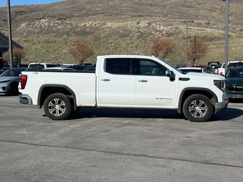 Used 2023 GMC Sierra 1500 SLT w/ SLT Convenience Package AWD/4WD image 7
