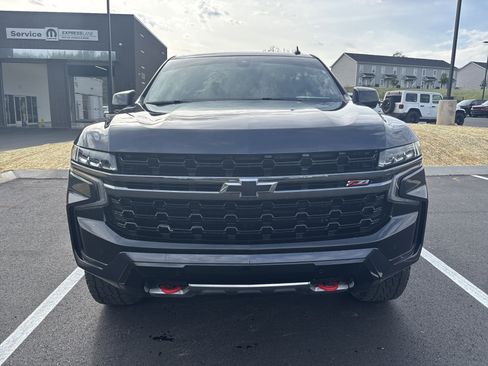 Used 2022 Chevrolet Suburban Z71 AWD/4WD image 2