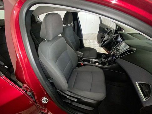 Used 2018 Chevrolet Cruze LT w/ Convenience Package image 15