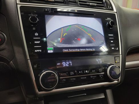 Used 2018 Subaru Outback 3.6R Touring image 18