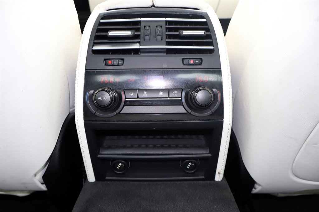 Used 2015 BMW 750Li RWD image 35