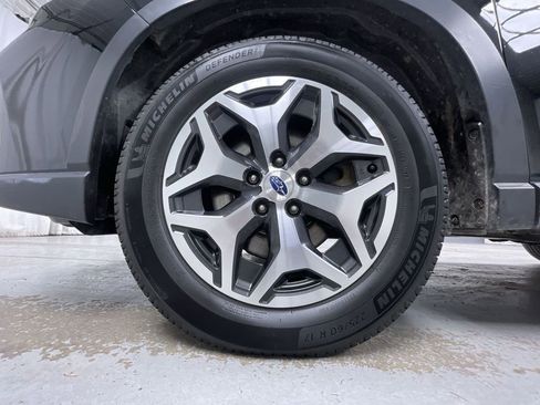 Used 2020 Subaru Forester Premium image 12