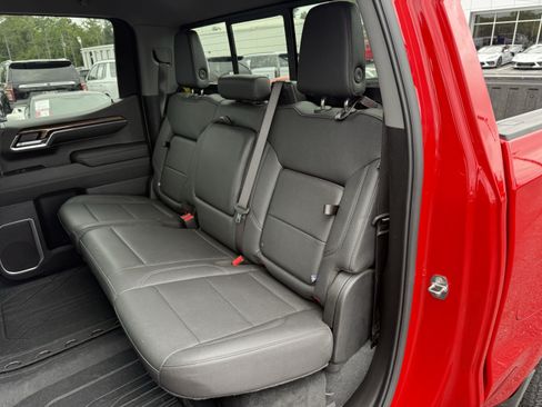 Used 2024 Chevrolet Silverado 1500 LT w/ Leather Package AWD/4WD image 32