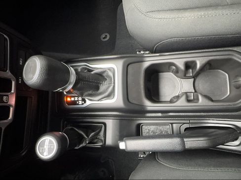 Used 2023 Jeep Wrangler Unlimited Sport AWD/4WD image 41