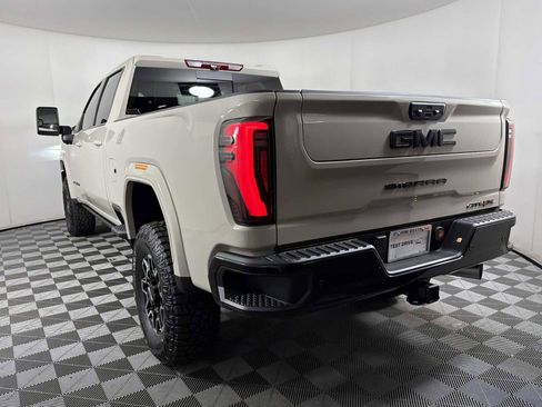 New 2026 GMC Sierra 2500 AT4X AWD/4WD image 4