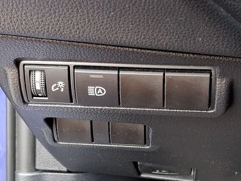 Used 2023 Toyota Corolla Cross LE AWD/4WD image 26