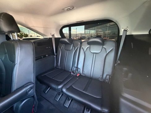Used 2023 Kia Sorento SX AWD/4WD image 7