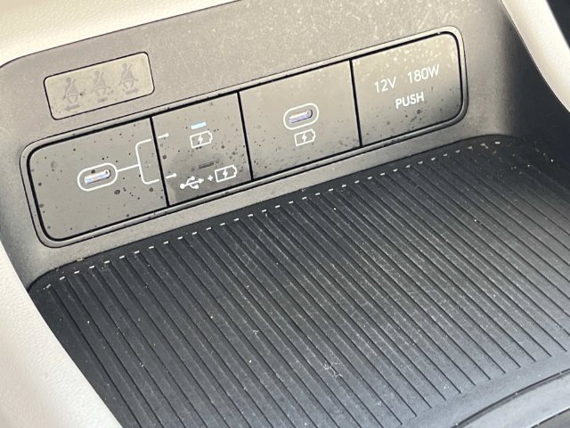 Certified 2025 Hyundai Kona SEL FWD image 31