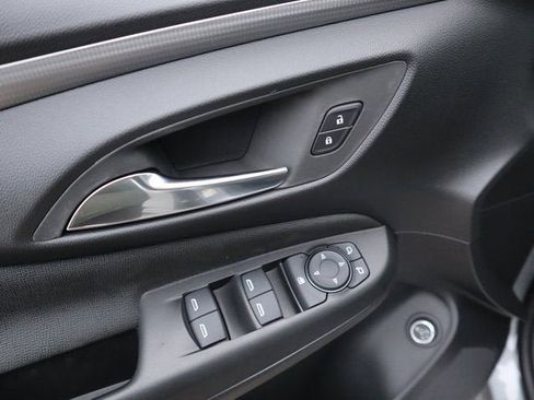 New 2026 Buick Envista Sport Touring FWD image 18