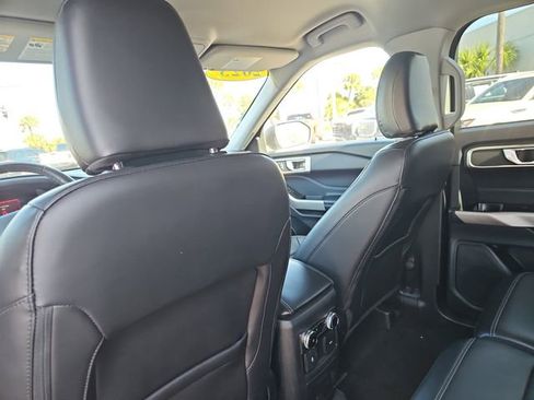 Used 2023 Ford Explorer XLT w/ Equipment Group 202A image 12