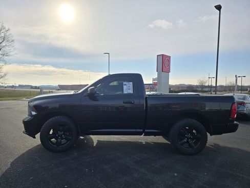 Used 2015 RAM 1500 Express w/ Black Ram 1500 Express Group image 7
