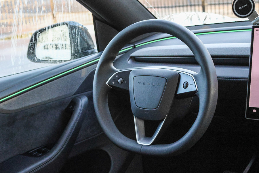 Used 2026 Tesla Model Y Long Range AWD/4WD image 23