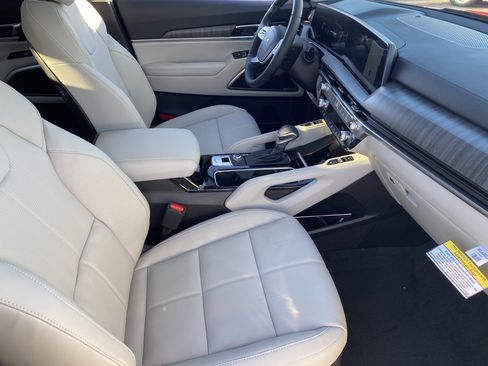 New 2025 Kia Telluride EX image 9