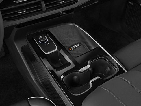 Used 2025 Buick Enclave Avenir w/ Super Cruise Package image 9