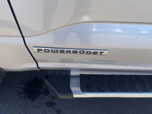 Used 2022 Ford F150 Lariat image 9