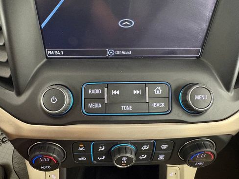Used 2019 GMC Acadia Denali w/ Technology Package FWD image 26