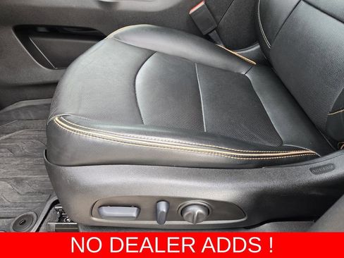 Used 2023 GMC Terrain AT4 image 21