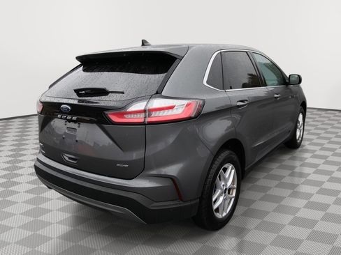 Used 2024 Ford Edge SEL image 5