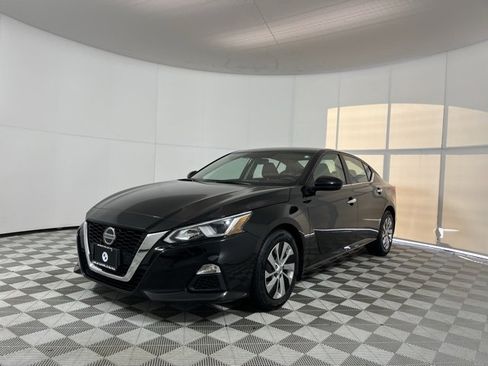 Used 2019 Nissan Altima 2.5 S image 3
