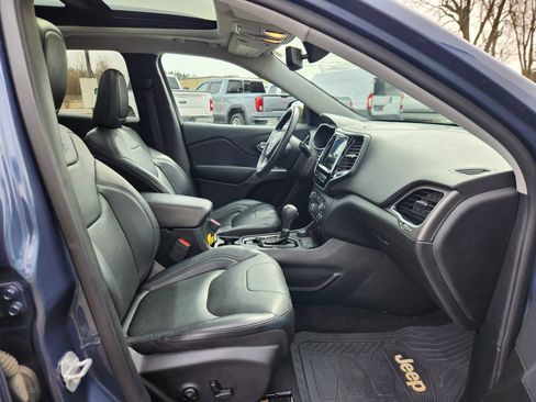 Used 2019 Jeep Cherokee Limited AWD/4WD image 44