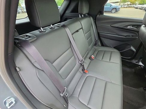 Used 2023 Chevrolet TrailBlazer ACTIV w/ Sun and Liftgate Package AWD/4WD image 28